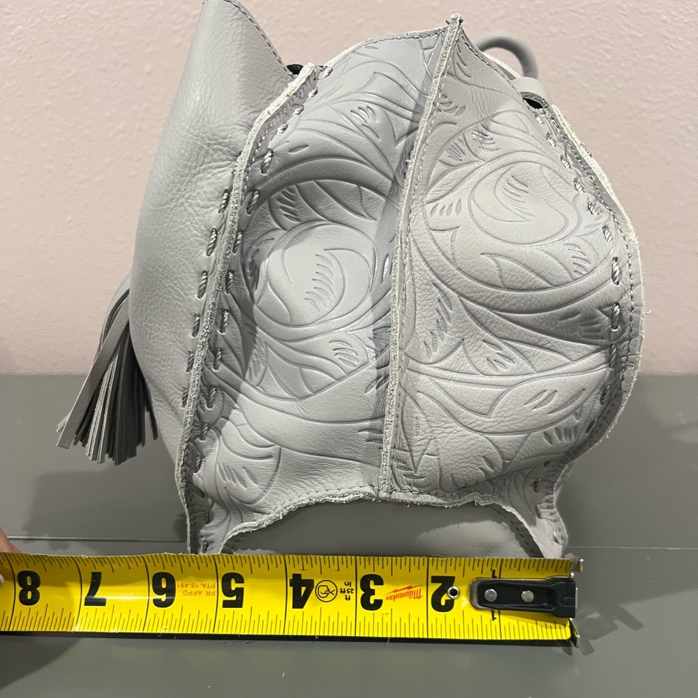 The Sak Los Feliz Leather Hobo Bag Dove Gray | Embossed Boho Tassel Purse | NWOT - Picture 3 of 11